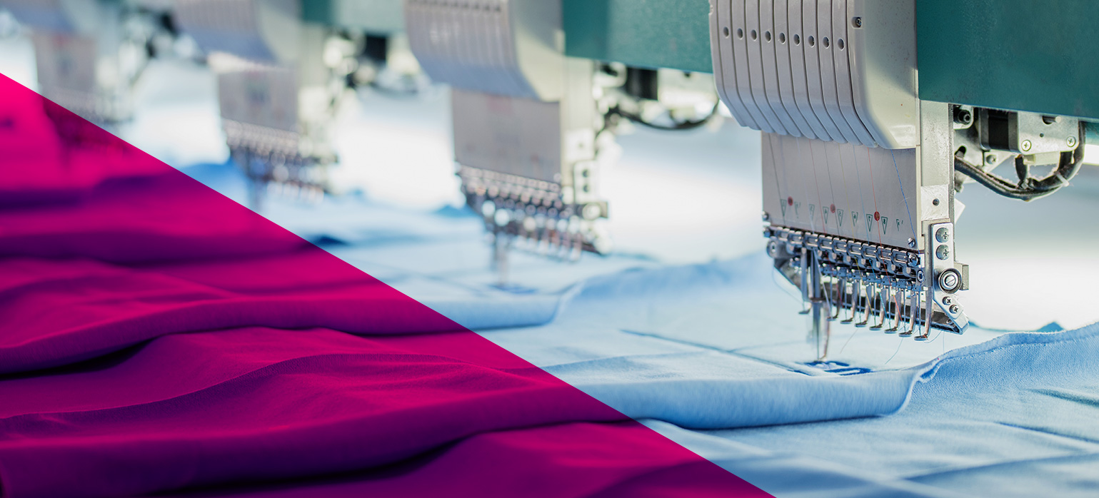 CON LA INDUSTRIA  DE LA MODA